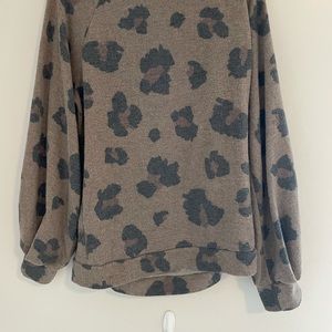 Boutique Cheetah print long sleeve